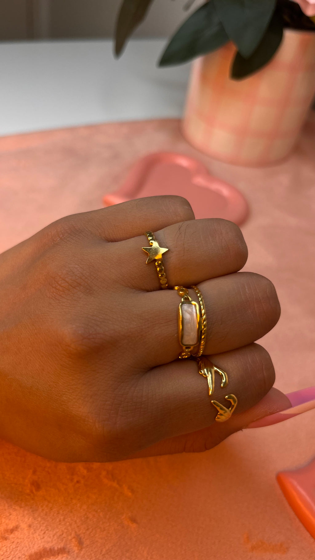 Cyani Rings